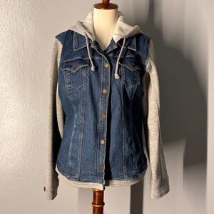 NorthStyle Hooded Denim Jacket